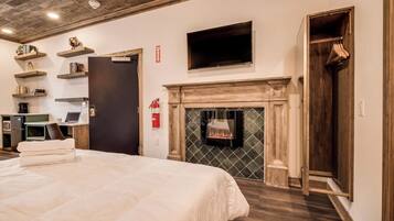 1 slaapkamer, een strijkplank/strijkijzer, wifi, beddengoed