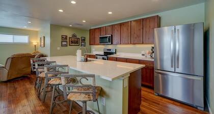 Silver Cloud- Upscale finishes-Minutes to Ski Cooper-PET FRIENDLY!