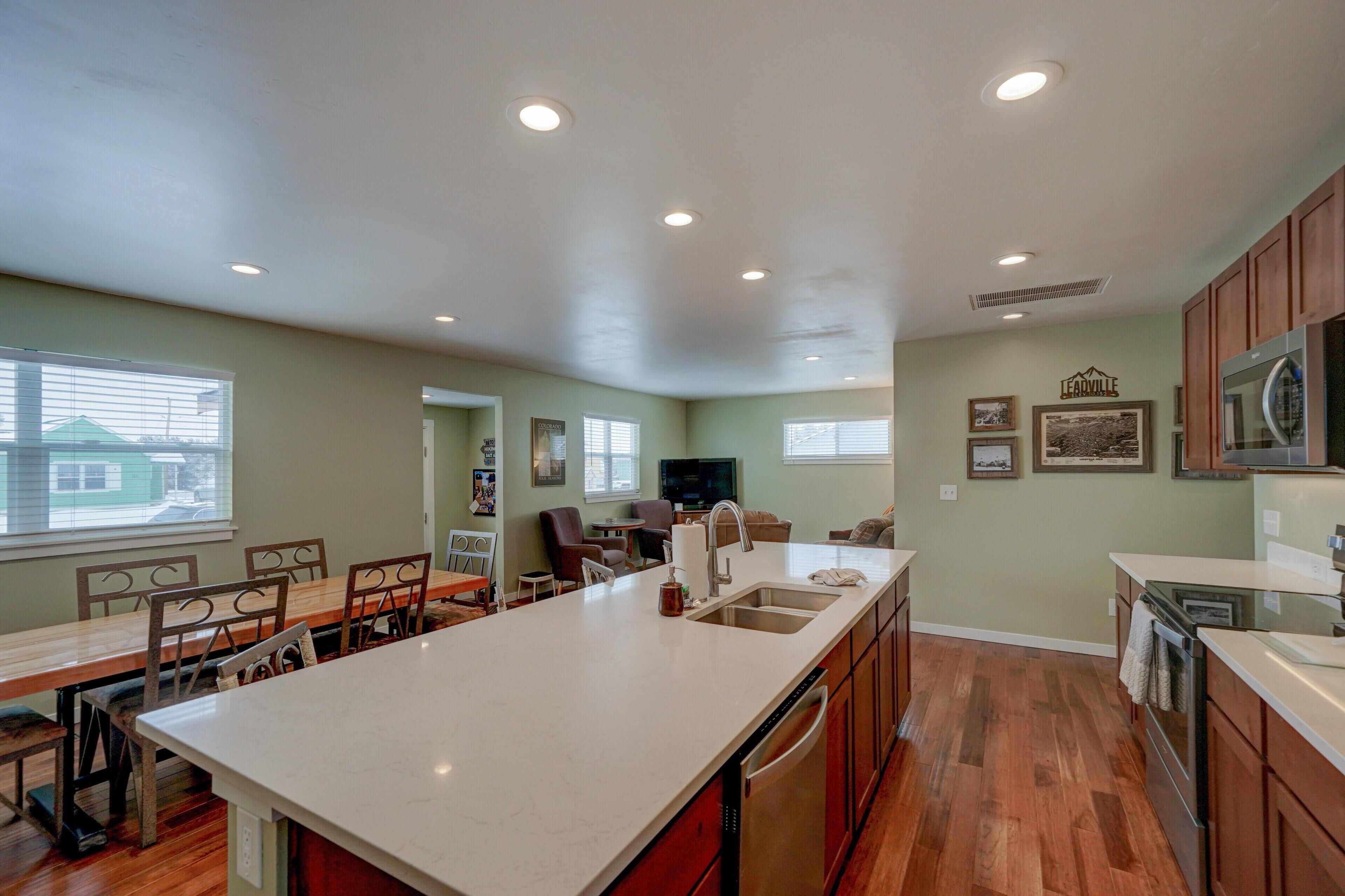 Silver Cloud- Upscale finishes-Minutes to Ski Cooper-PET FRIENDLY!