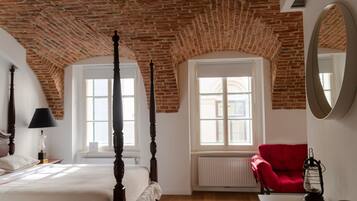 1 chambre, bureau, chambres insonorisées, fer et planche à repasser