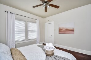 2 camere, una scrivania, ferro/asse da stiro, Wi-Fi gratuito