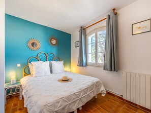 1 camera, ferro/asse da stiro, Wi-Fi, lenzuola