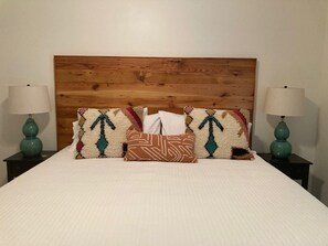 3 habitaciones, tabla de planchar con plancha y wifi gratis