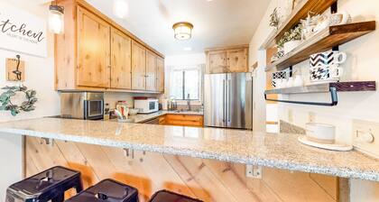 Dog-Friendly Mountain Home w/ Free WiFi, Washer/Dryer, Shared Pool, & Hot Tub