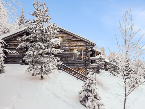 Sallanhelmi c1 by Interhome