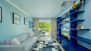 Smart TV - **SERENITY ON SOUTHARD @ THE ANNEX** Condo Near Duval & Beach + LAST KEY SERVICE (Key West)