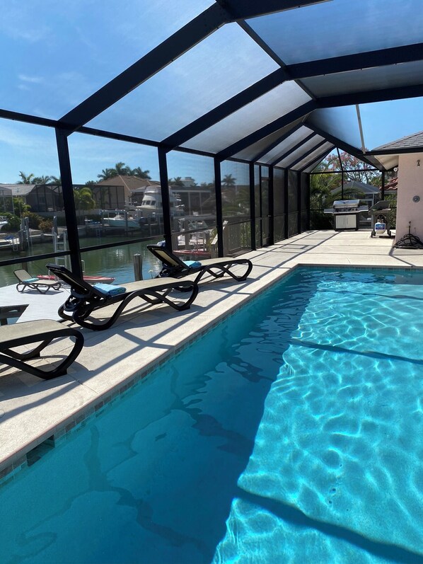 Piscine extérieure, piscine chauffée