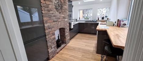 House | Dining