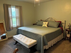 2 soverom, strykejern/-brett, wi-fi (inkludert) og sengetøy