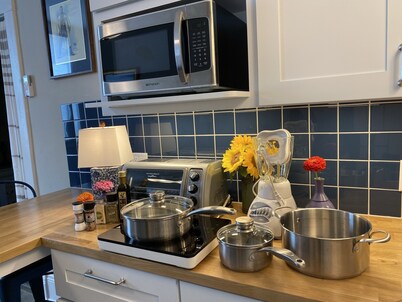 Luxury Retreat in Prime Downtown Spring Green Location 