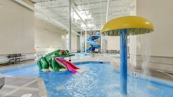 Piscine couverte, piscine extérieure