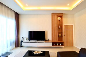 Deluxe Villa | Living area | TV - Luxury Pool Villa A10  (Bang Lamung)