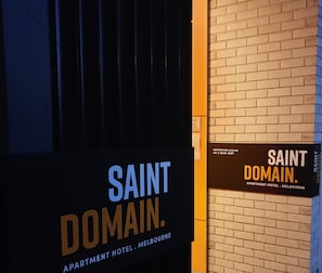 Welcome to Saint Domain, an apartment hotel in Melbourne, where you can enjoy a convenient stay.