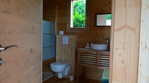 Dusche, Haartrockner, Toilettenpapier