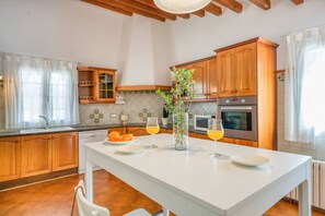 كرسي للأطفال