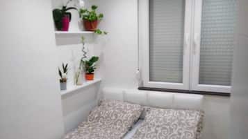 Apartment | 2 bedrooms, iron/ironing board, WiFi (free), bed sheets