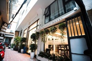 Mặt tiền nơi lưu trú