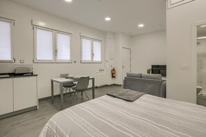 1 bedroom, iron/ironing board, free WiFi, bed sheets - Proximity, quality and comfort to feel at home in a privileged situation (Madrid)