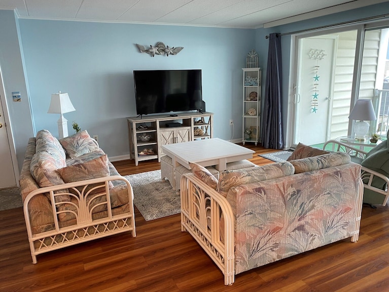 Thunder Island 109c-baywater 39th St, Free Wifi, Pool, Elev, W/d, Ac - Ocean City, MD