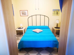 3 camere, ferro/asse da stiro