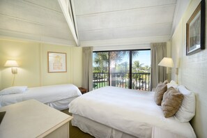 A hotel room with two beds, a desk, and a balcony with a view of palm trees. - TF Pool Beach Kitchen Sleep 6, Hot Tub W&D Marina WiFi Parking (Marathon)