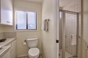 Hair dryer, towels
