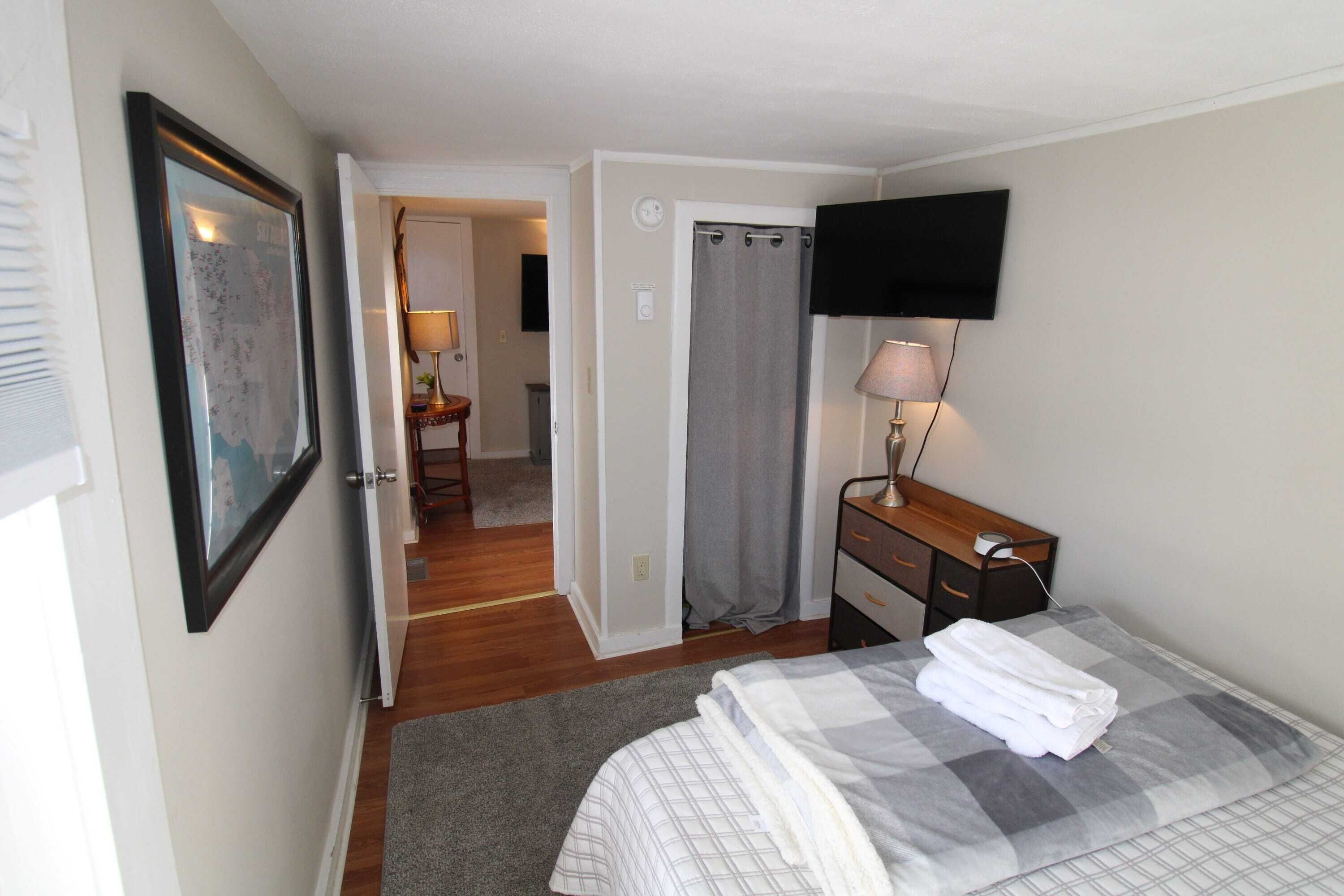 4 habitaciones, tabla de planchar con plancha y wifi 