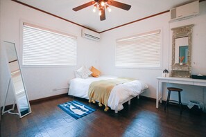3 bedrooms, desk, free WiFi, bed sheets