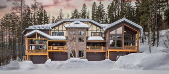 Beautiful Mountain Modern Home, 4Bedroom, Spa