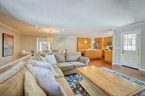 Smart TV, fireplace, DVD player, video library