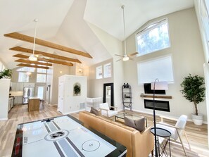 Spielezimmer