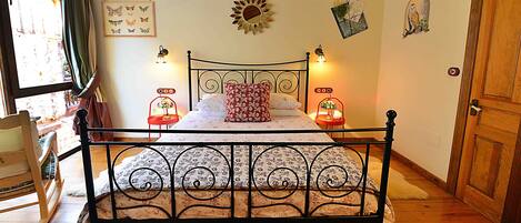 2 chambres, fer et planche à repasser, lit parapluie, Wi-Fi gratuit