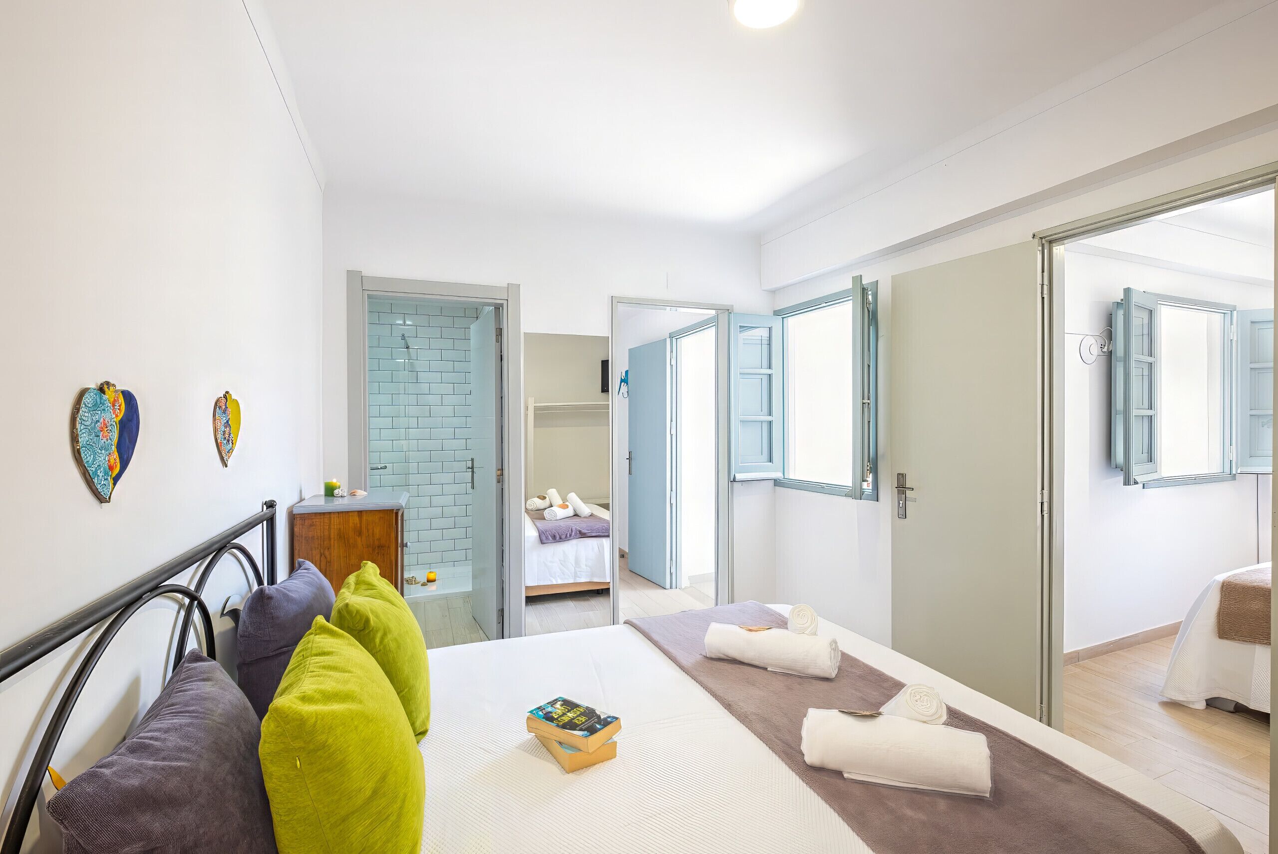 6 bedrooms, iron/ironing board, free WiFi, bed sheets
