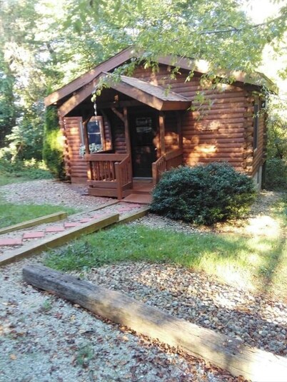 Nature's Nook Cabin