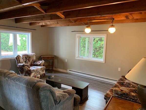 Fireplace, DVD player