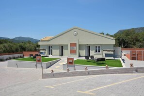 Ngoại thất
