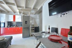 Villa | Eigene Küche | Kühlschrank, Mikrowelle, Ofen, Herdplatte