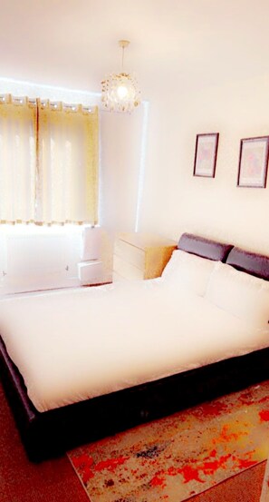 4 bedrooms, WiFi, bed sheets - By the seaside (London)