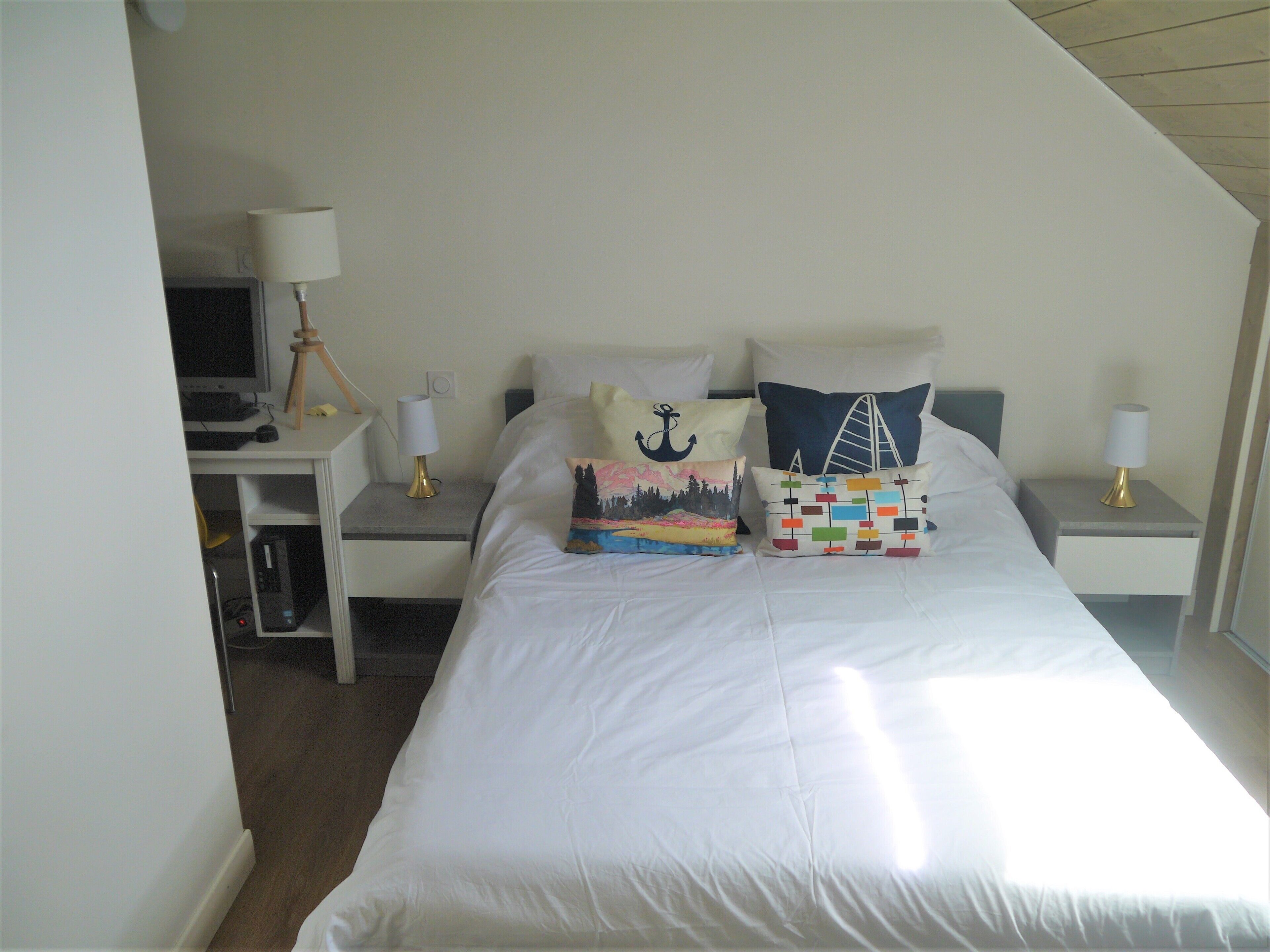 2 chambres, fer et planche à repasser, lit parapluie, Wi-Fi gratuit