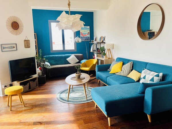 Smart TV, offices - Loft 80m2 top floor 100m beach & center Bandol (Bandol)