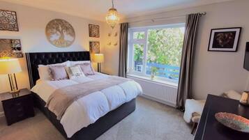 3 bedrooms, free WiFi, bed sheets