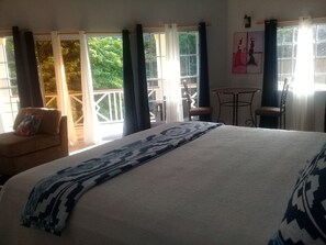 1 Schlafzimmer, Schreibtisch, Bügeleisen/Bügelbrett, Reisekinderbett