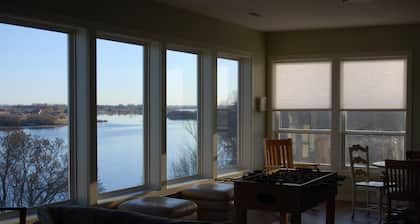 Riverside Retreat - boater's paradise! Private dock on the Snake River.