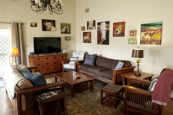 Large greatroom with open living, dining and kitchen. Inviting space.