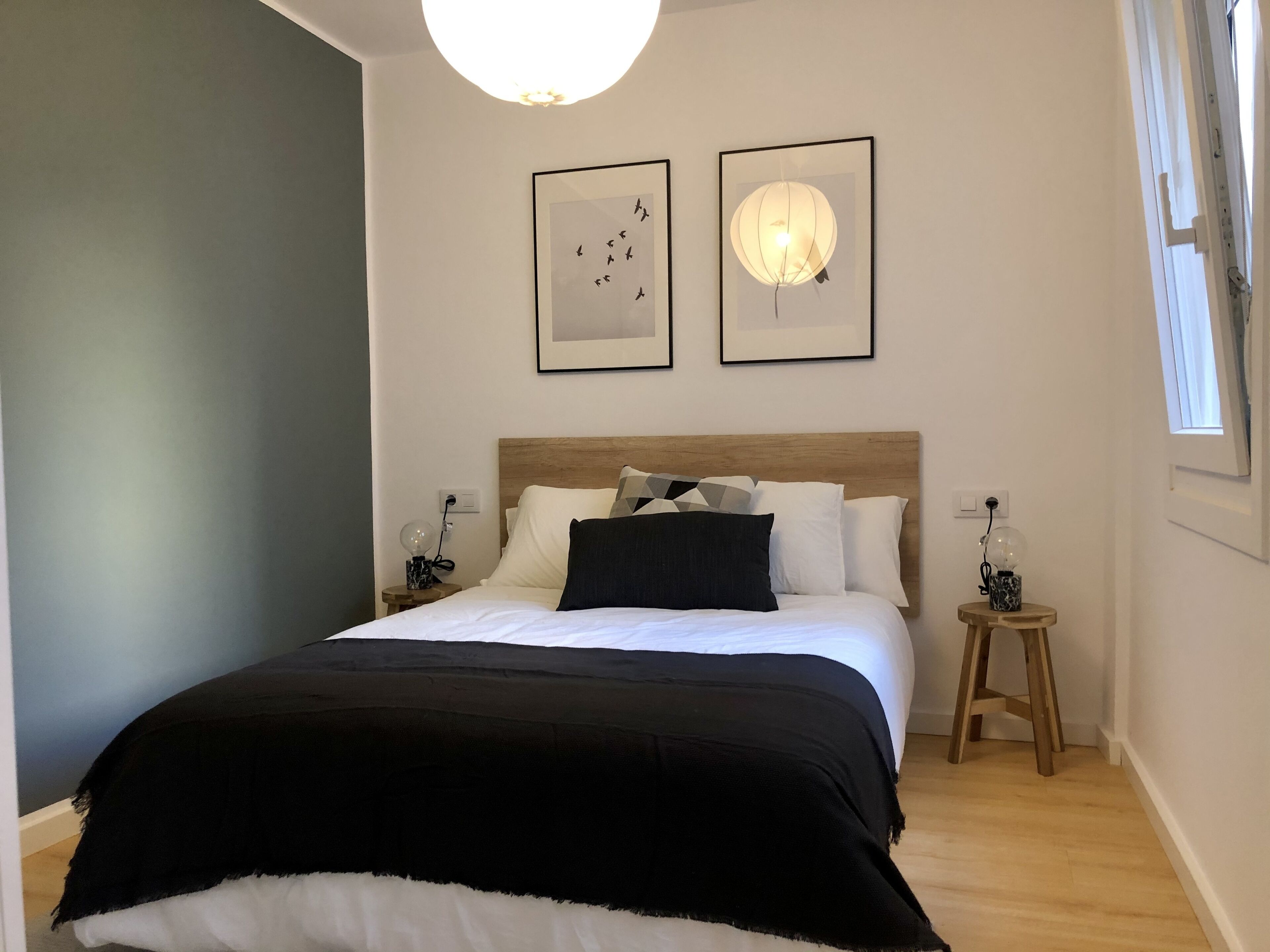 7 slaapkamers, een bureau, een strijkplank/strijkijzer, gratis wifi