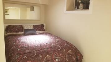 1 bedroom, WiFi, bed sheets