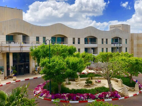 yellow equipment apartment with amazing view and great location