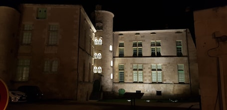 Exterior. Louise's house