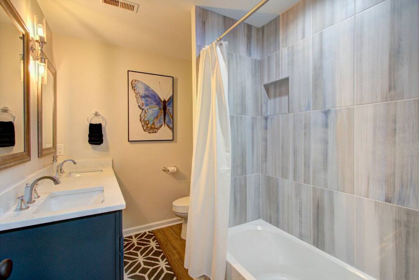 Shared Upstairs Guest Bath With Tub/Shower Combo.