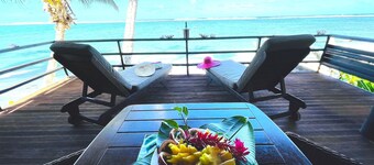 Vaka Rua - right over the golden sand facing the lagoon with air con Free WIFI
